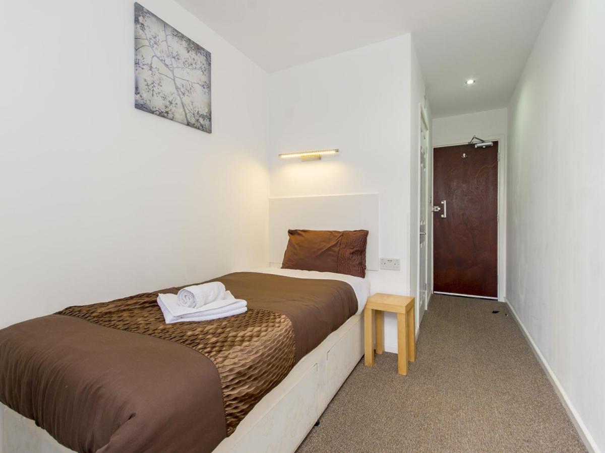 Hotel The Cotswold à Nottingham Extérieur photo