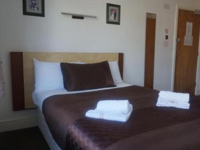 Hotel The Cotswold à Nottingham Chambre photo